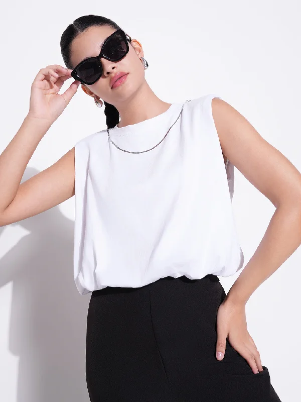 Weekend Offers That Dazzle Women White Solid Top with Chain