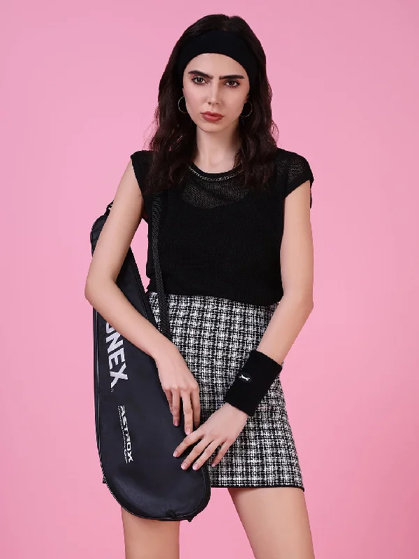 Weekend Bargains to Snag Women Black Solid Crochet Top
