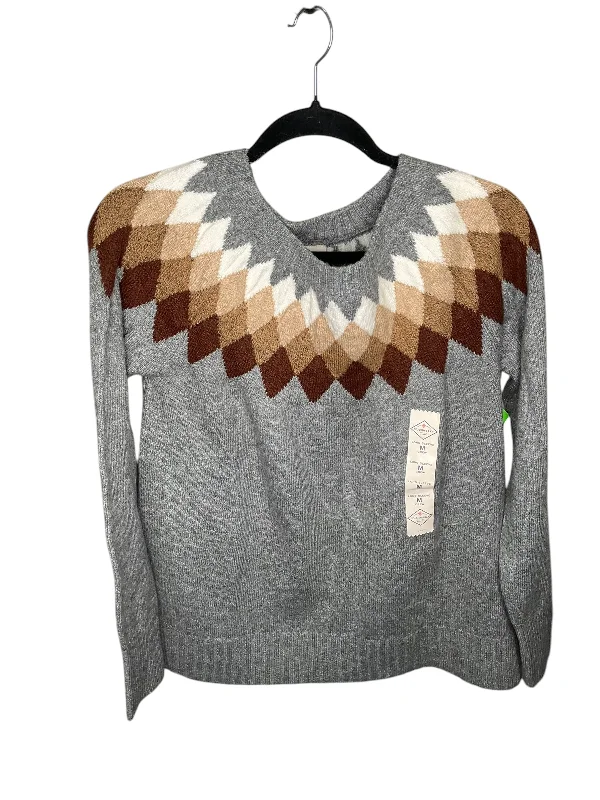 Weekend Specials to Love Sweater By St Johns Bay In Grey, Size: M