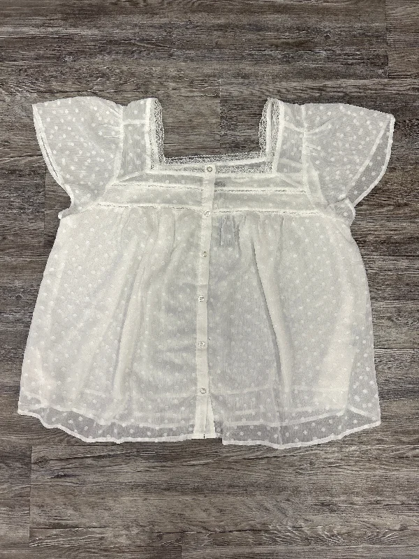 Weekend Specials to Indulge In Top Short Sleeve By Torrid In White, Size: 1x