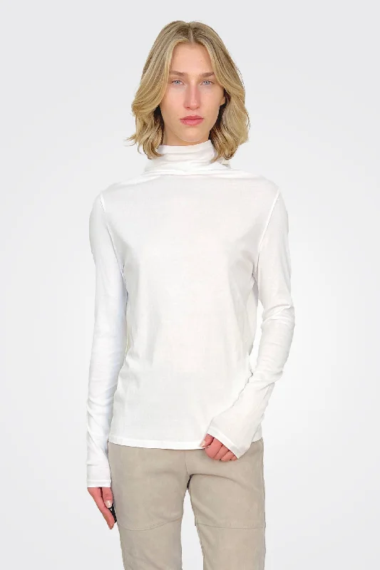 Weekend Deals That Dazzle Cotton Turtleneck - White