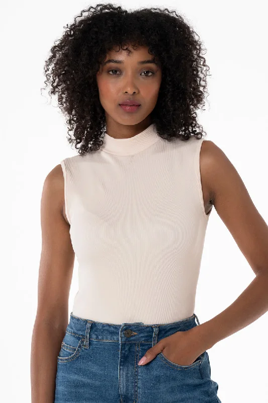 Weekend Deals That Spark Seamless Bodysuit _ 144162 _ Cream
