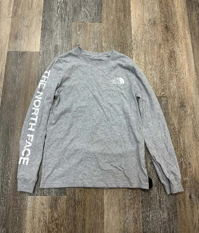 Weekend Bargains to Sizzle Athletic Top Long Sleeve Crewneck By The North Face In Grey, Size: S