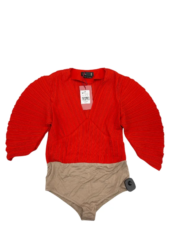 Celebrate the Weekend with Discounts Top Short Sleeve Bodysuit By Studio In Red, Size: Xs