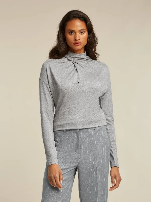 Weekend Bargains to Enjoy Fergie top