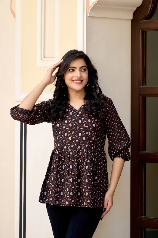 Weekend Deals That Impress Women Black Printed V-Neck Peplum Tunic