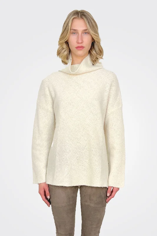 Weekend Discounts to Snag Roll Neck Sweater - Ivory