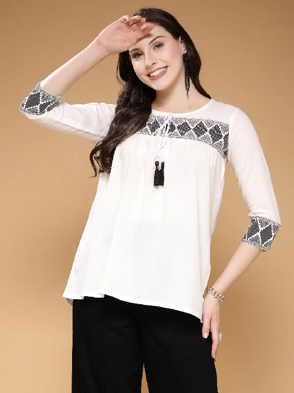 Weekend Specials to Enjoy Self-Design Round Neck 3/4 Sleeves Hips Length Rayon Tops & Tunic