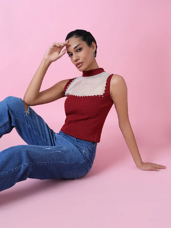 Weekend Offers That Delight Women Red Solid Fitted Top