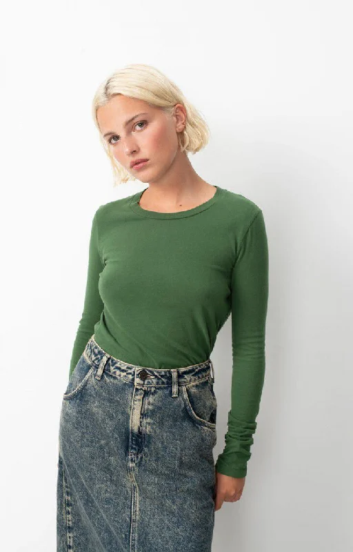 Weekend Specials to Relish Gamipy T Shirt - Basil