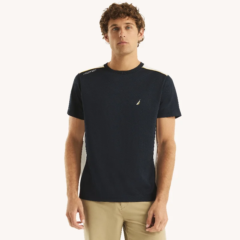 Nautica Mens Navtech Pieced Crewneck T-Shirt